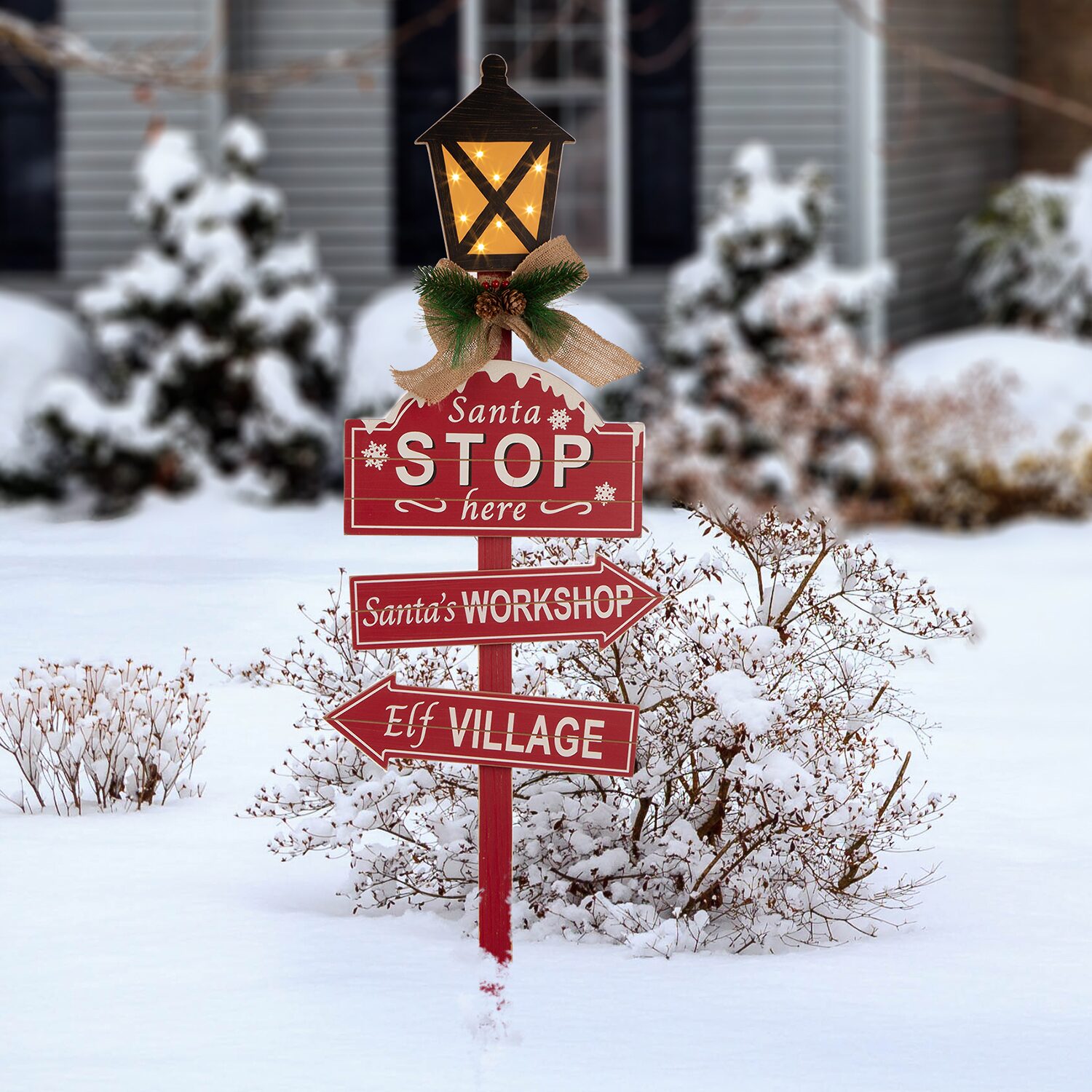 Glitzhome Street Light Christmas Yard Art