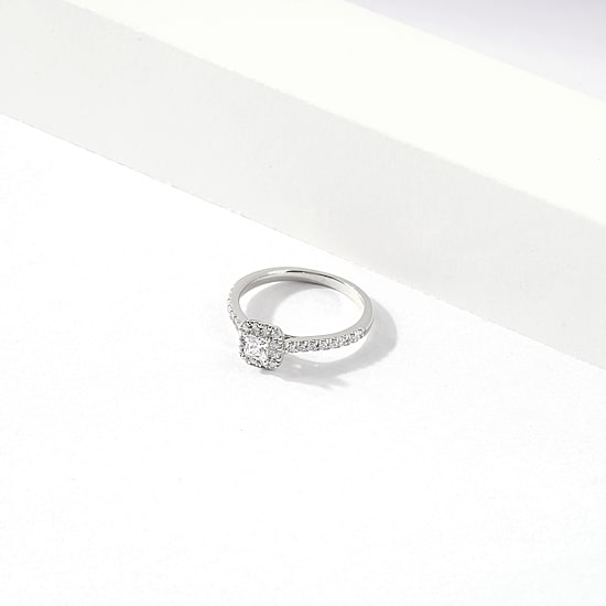 Certified (F / Si1) Womens 1/2 CT. T.W. Lab Grown White Diamond 10K Gold Side Stone Halo Engagement Ring