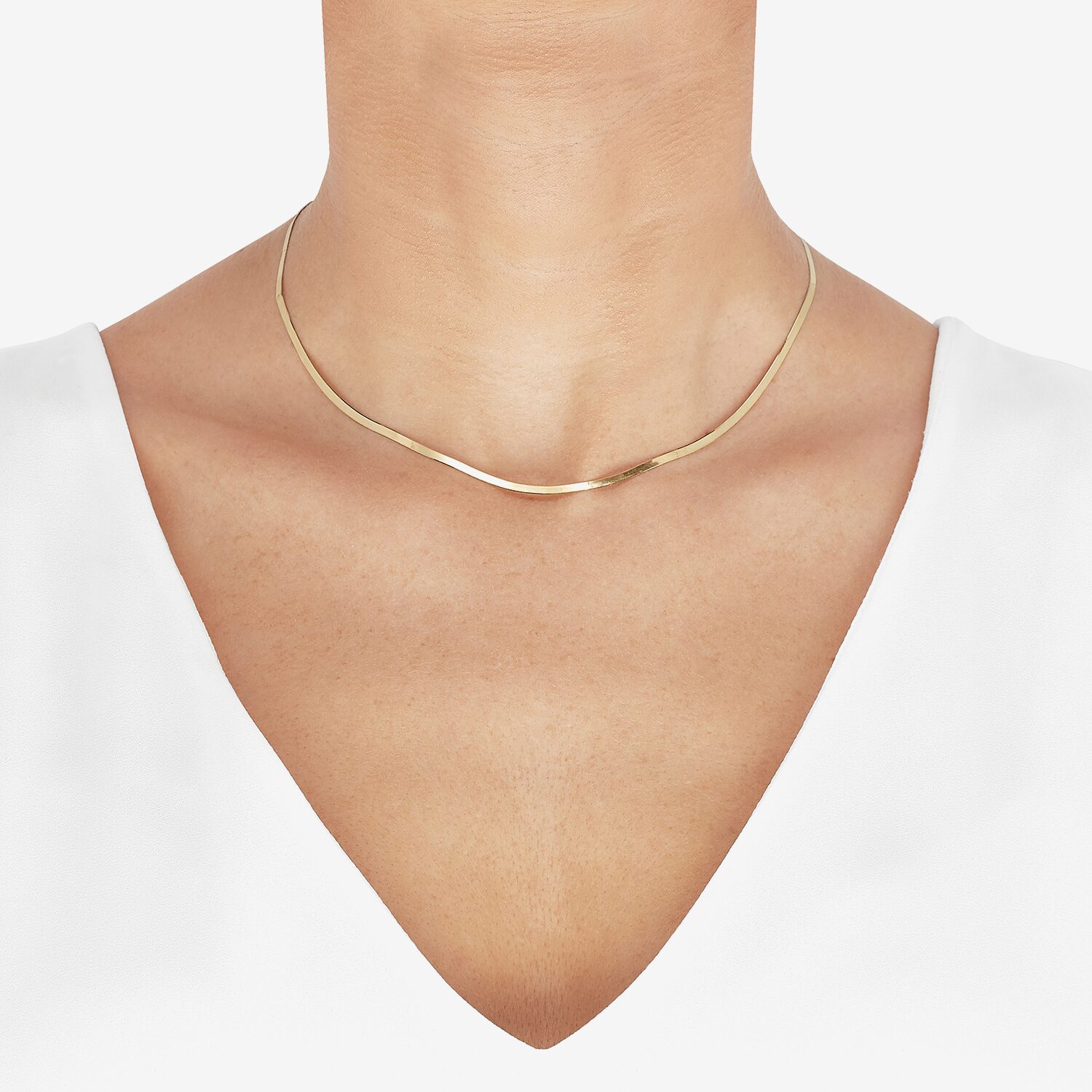 Made in Italy 14K Gold 16 - 18 Inch Solid Herringbone Chain Necklace