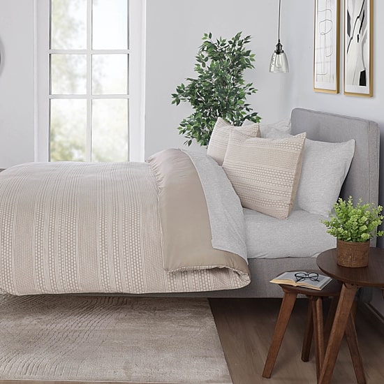 Vellux Sedona Reversible Comforter