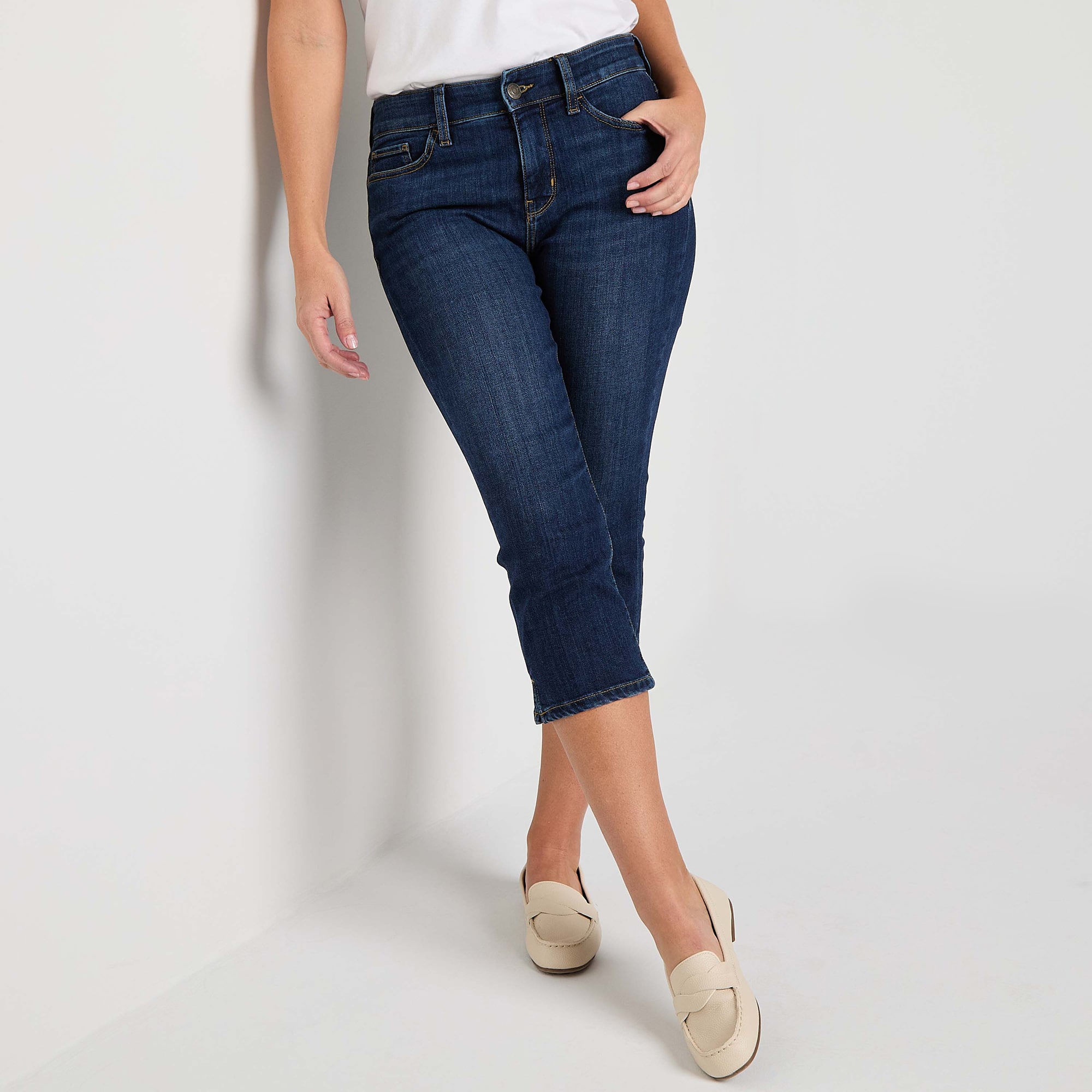 St. John's Bay Womens Skinny Mid Rise Capri Pant