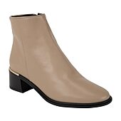 jcpenney womens dress boots Women's Winter wrap strap and polished hardware lend modern equestrian flair Plaza Las Amricas | San