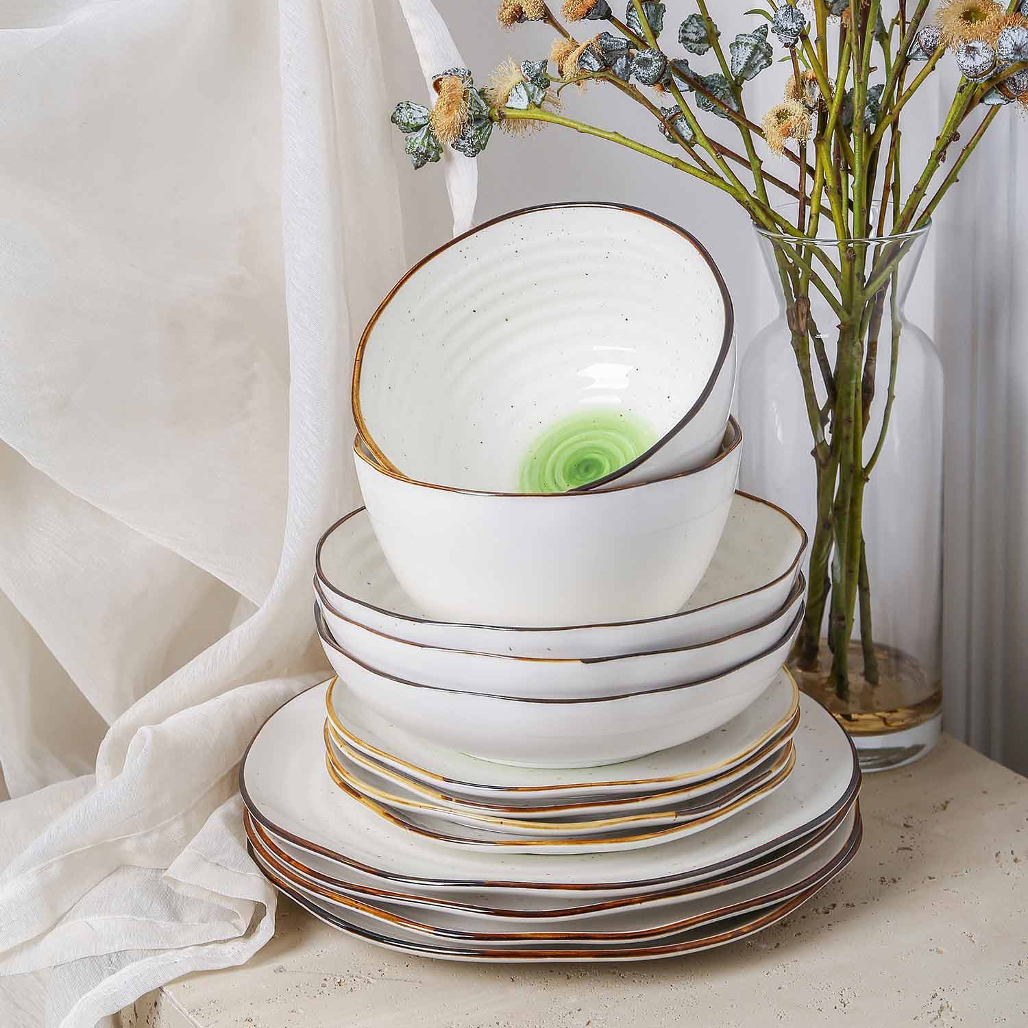 Christian Siriano New York Luna 16-pc. Porcelain Dinnerware Set