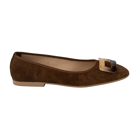 Italian Shoemakers Annika Womens Almond Closed Toe Ballet Flats