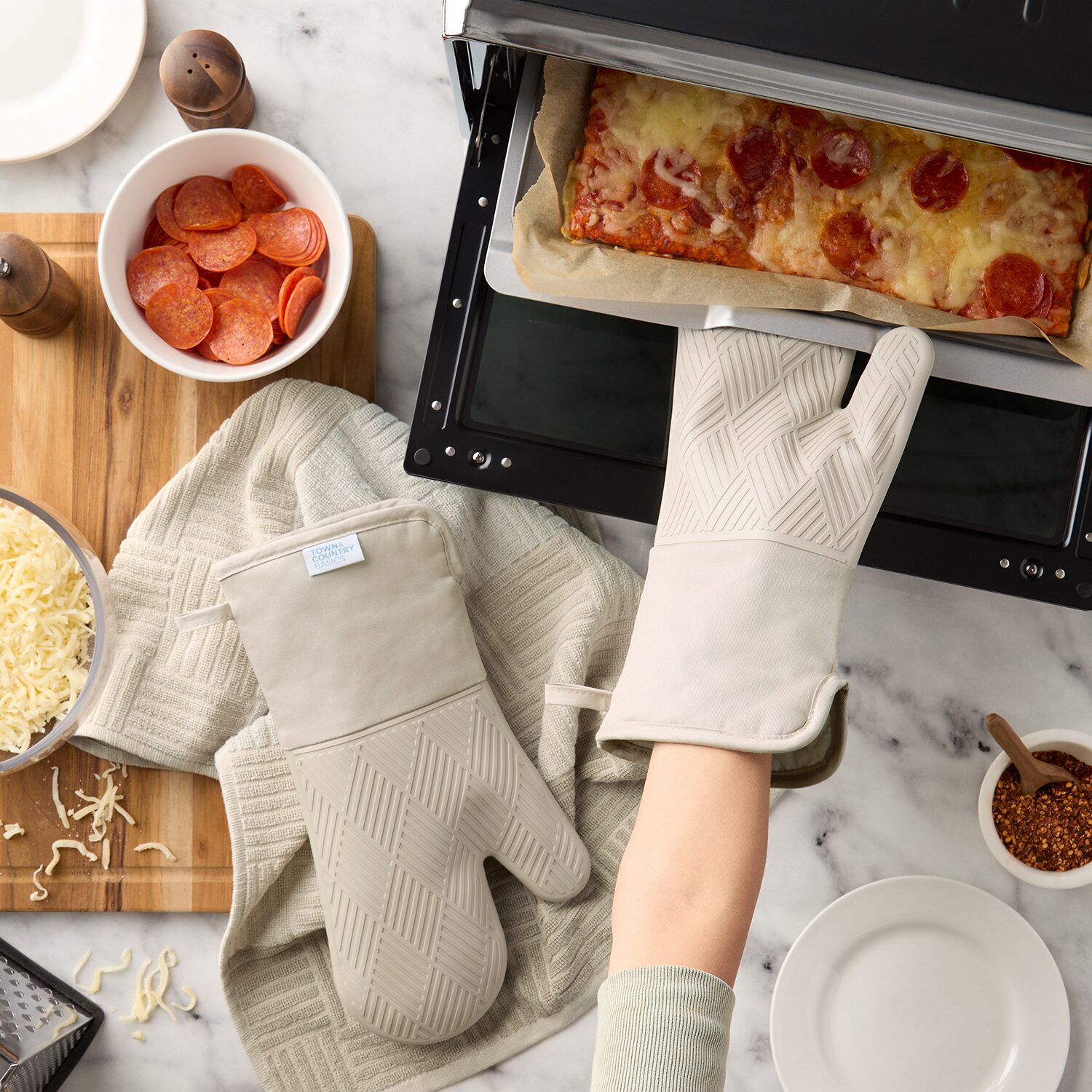Town and Country Basketweave Antimicrobial 2-pc. Oven Mitt Set