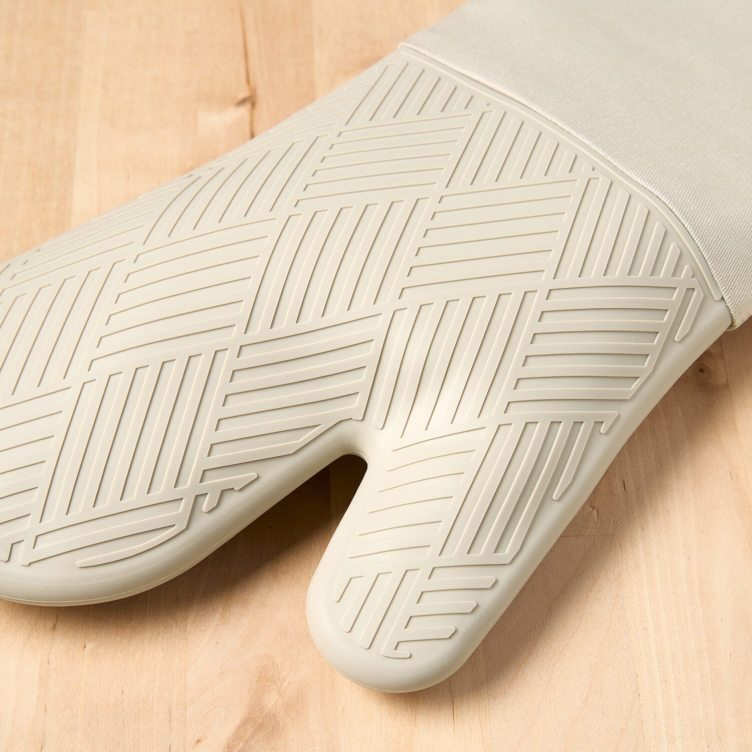 Town and Country Basketweave Antimicrobial 2-pc. Oven Mitt Set