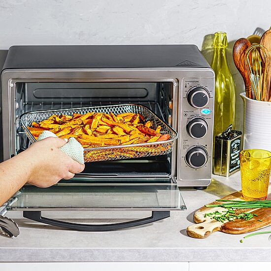 Cooks 6-Slice Brushed Stainless Steel Toaster Oven With Air Fry