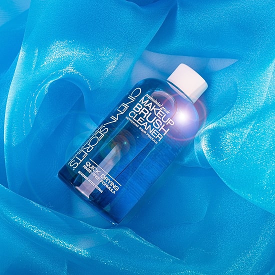 Cinema Secrets Original Blue Vanilla Makeup Brush Cleaner Pro Starter Kit, 8 fl oz (with tin)