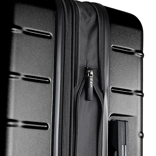 Ricardo Beverly Hills Cambria 28 Inch Hardside Checked Spinner Luggage