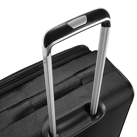 Skyway Sigma 7.0 28 Inch Softside Checked Spinner Luggage