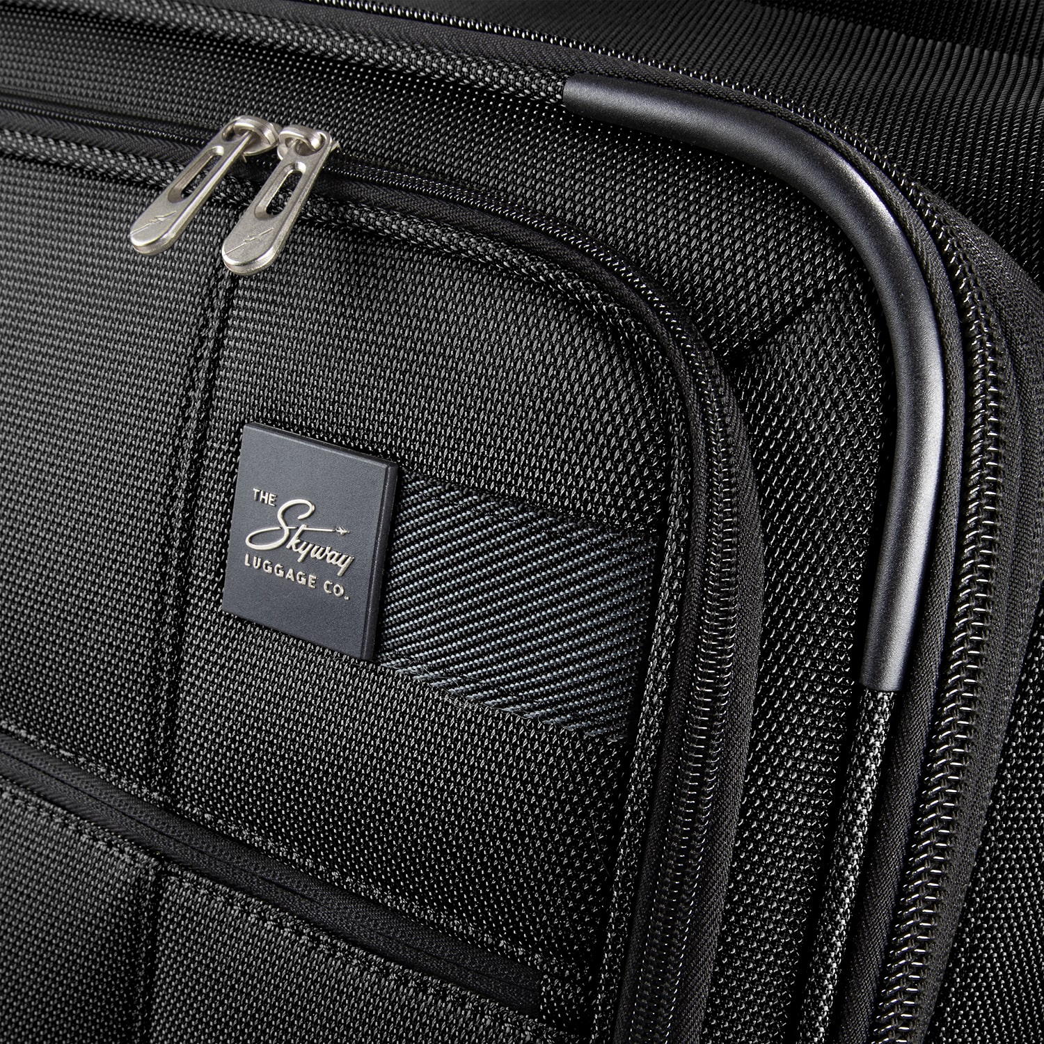 Skyway Sigma 7.0 28 Inch Softside Checked Spinner Luggage