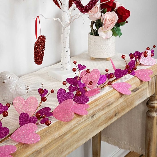 Northlight Glittered Hearts And Berries Valentines Day Indoor Garland