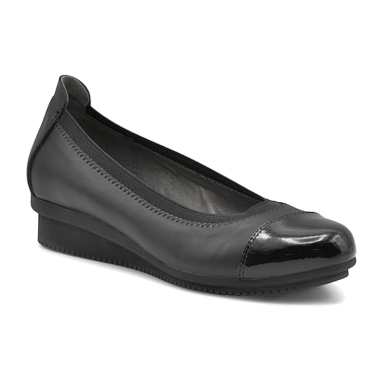 Mootsies Tootsies Joey Womens Cap Closed Toe Ballet Flats