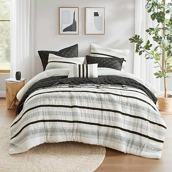 Madison Park Bianca Stripe 7-pc. Midweight Comforter & Coverlet Set