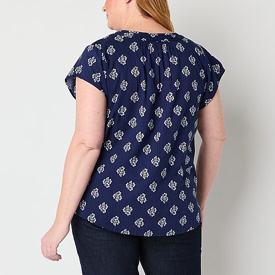 St. John's Bay Womens Plus Easy-on + Easy-off Hidden Access Opening Split Crew Neck Short Sleeve Adaptive Blouse