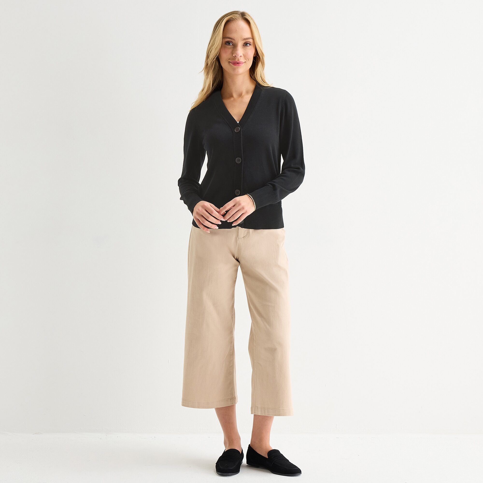 Liz Claiborne Womens V Neck Long Sleeve Button Cardigan