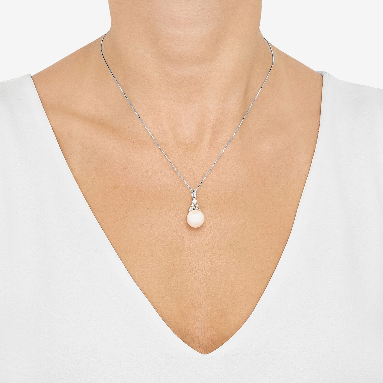 Limited Quantities! Womens / CT. T.W. Genuine White 14K Gold 18 Inch Pendant Necklace