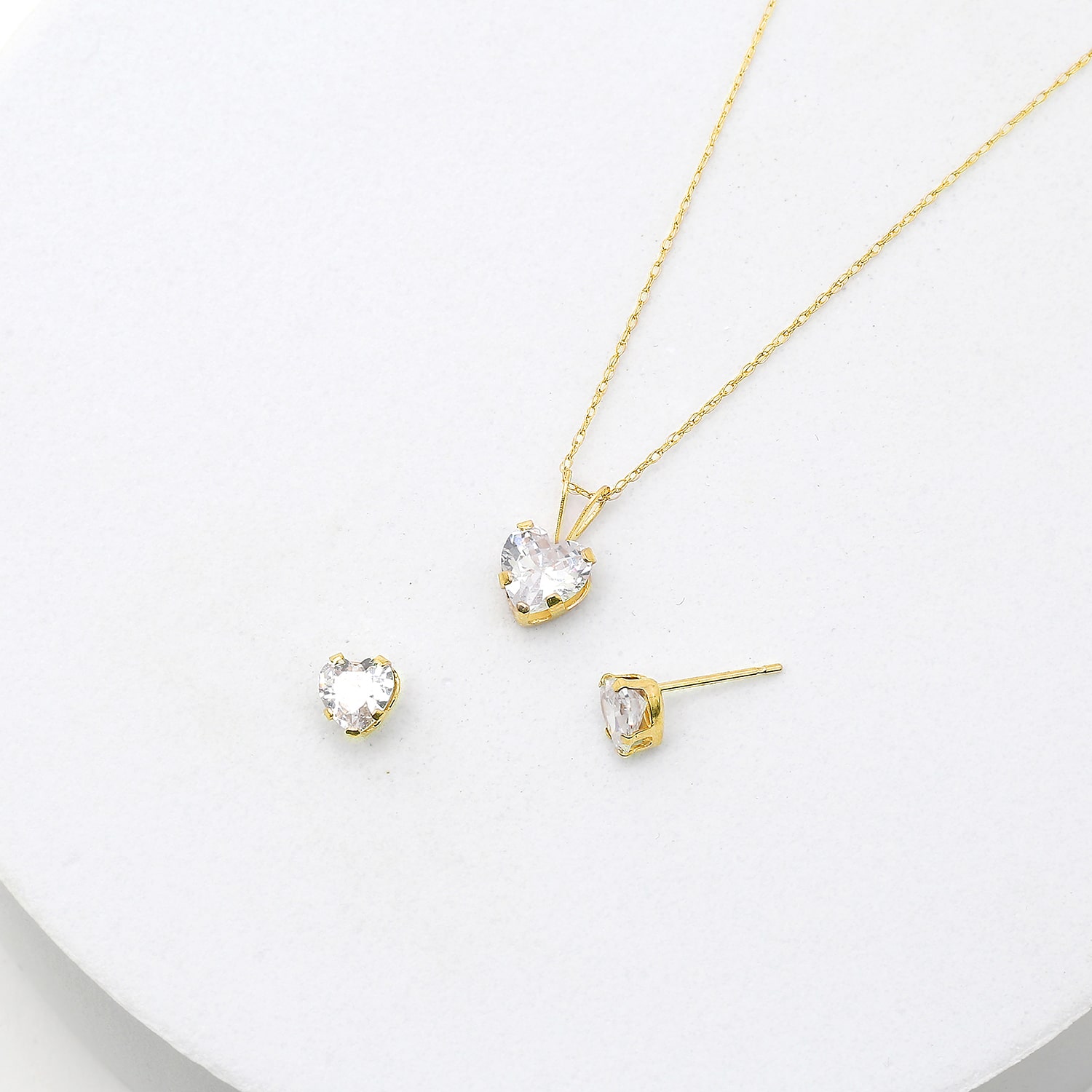 Womens Cubic Zirconia 10K Gold Heart 2-pc. Jewelry Set
