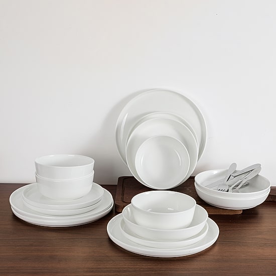 Table 12 Natural White 16-pc. Bone China Dinnerware Set