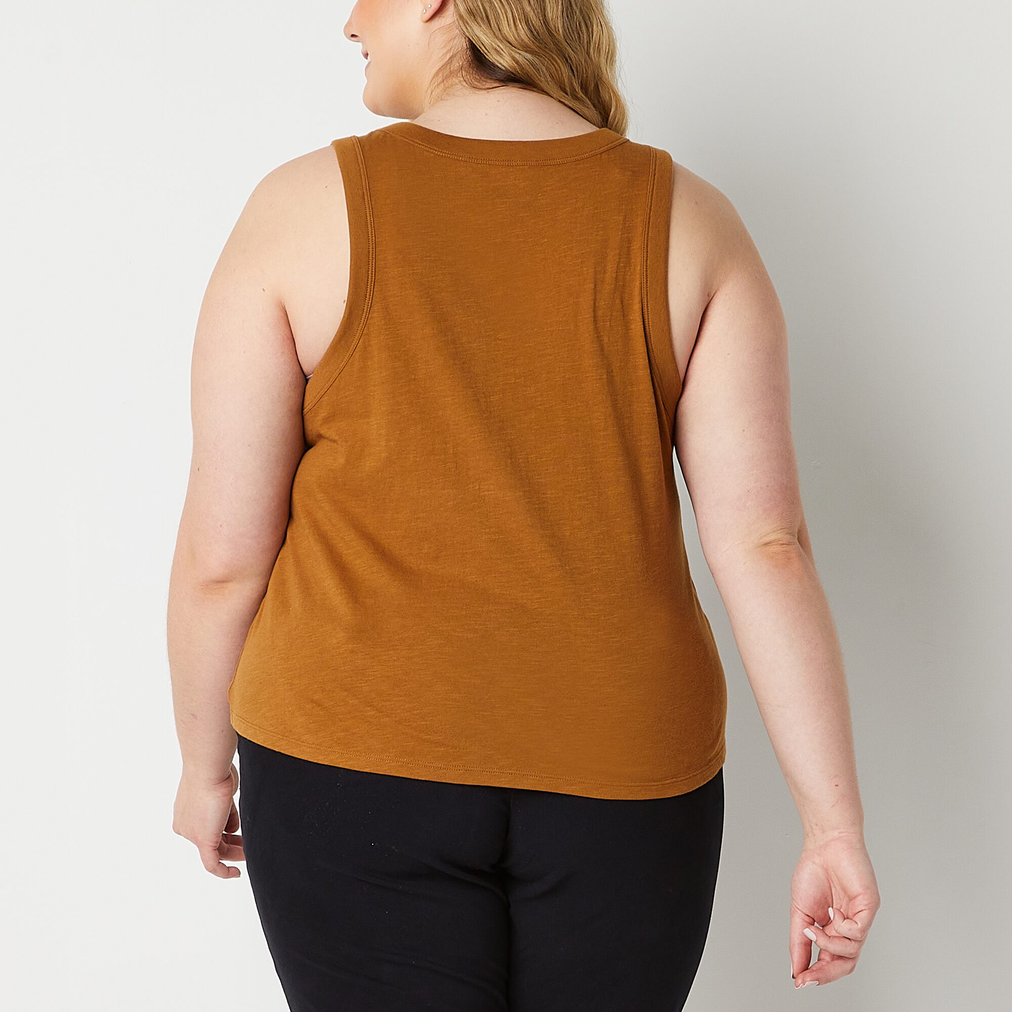A.N.A Womens Plus U Neck Sleeveless Tank Top