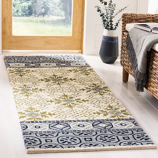 Safavieh Phoebe Hand Tufted Area Rug