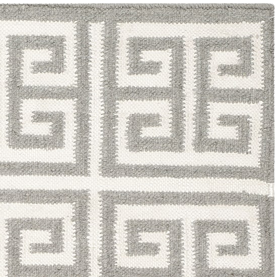 Safavieh Zarif Hand Woven Flat Weave Area Rug