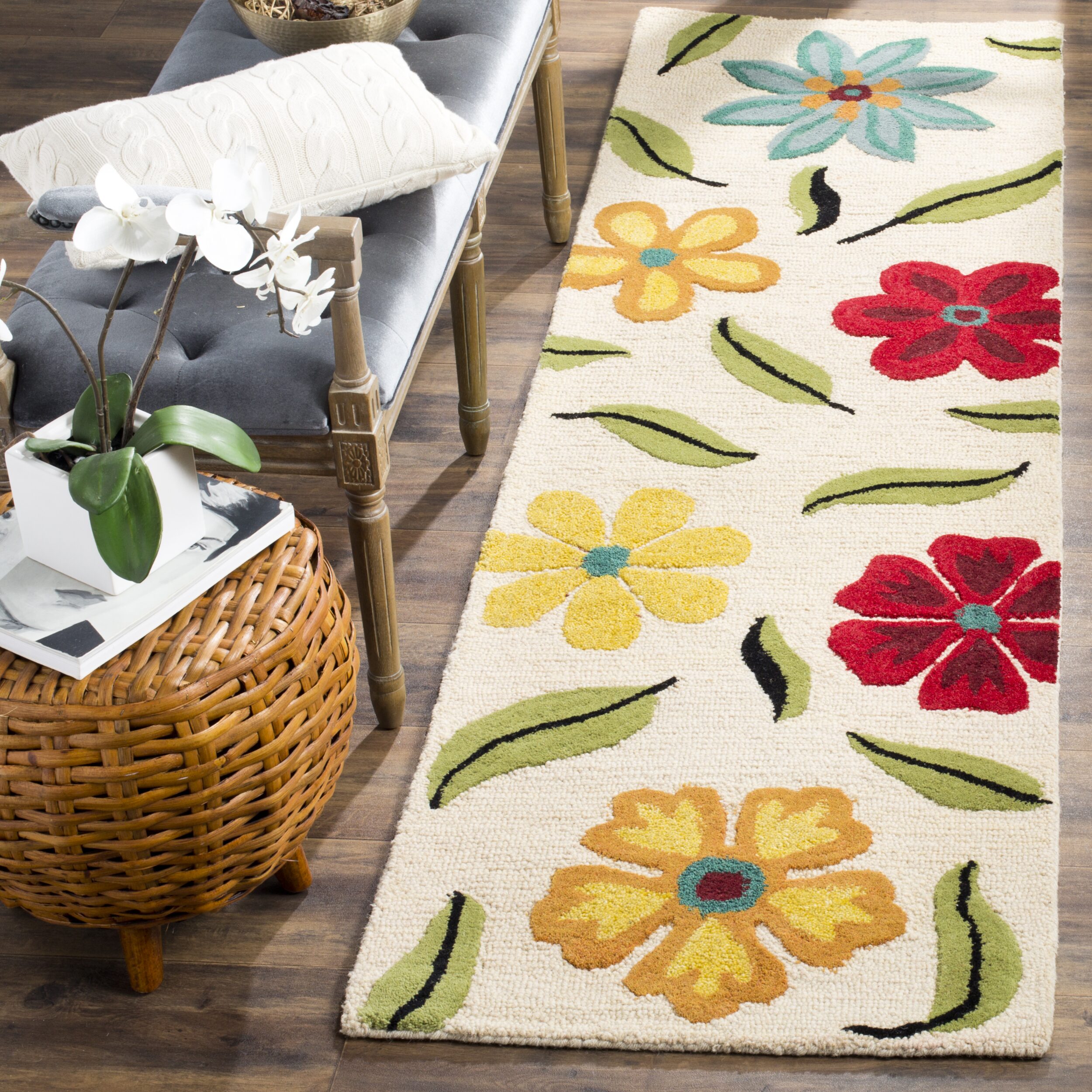 Safavieh Noirin Hand Hooked Area Rug