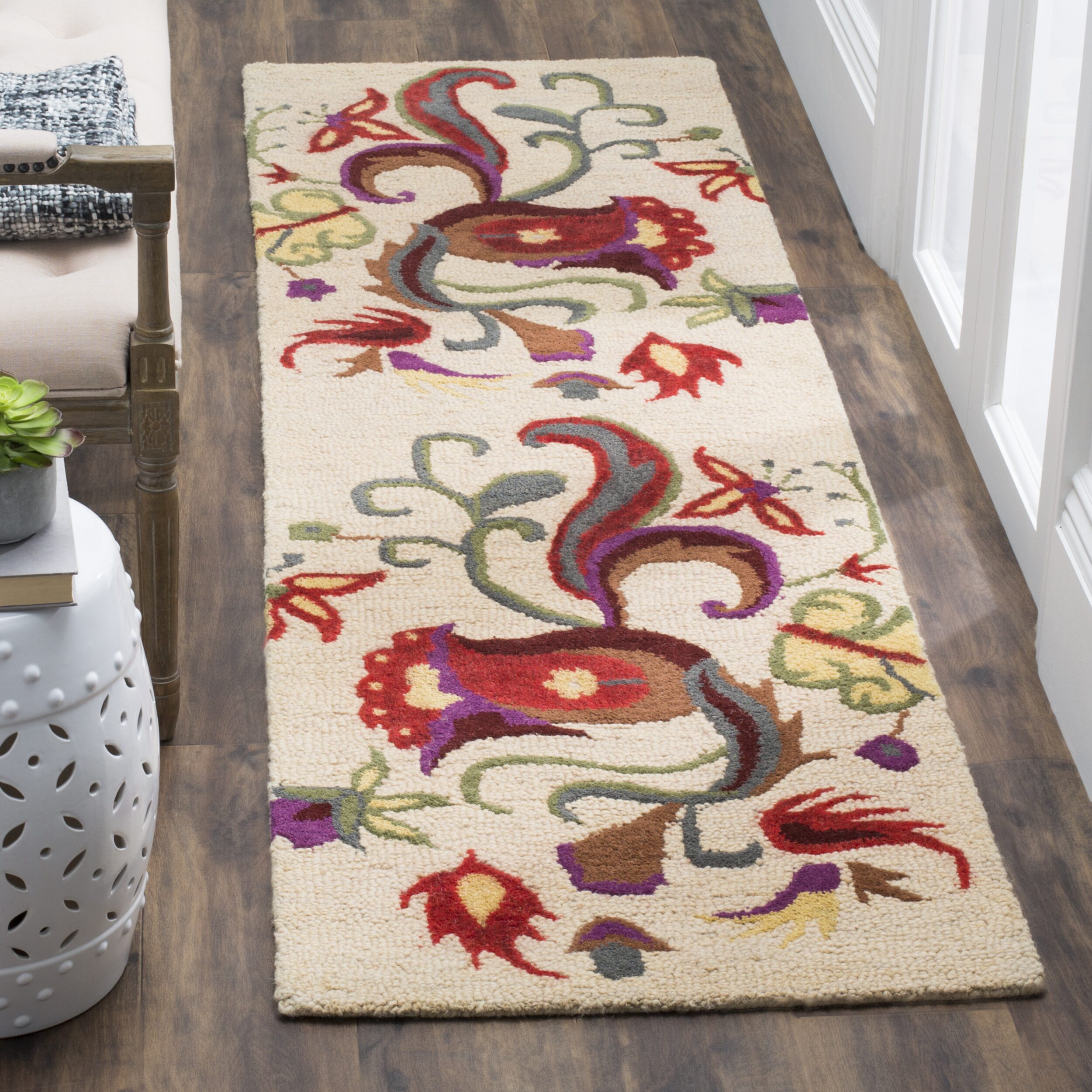 Safavieh Nuala Floral Wool Rug