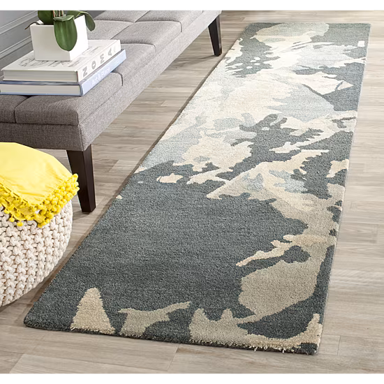 Safavieh Hector Hand Tufted Cut Pile Area Rug