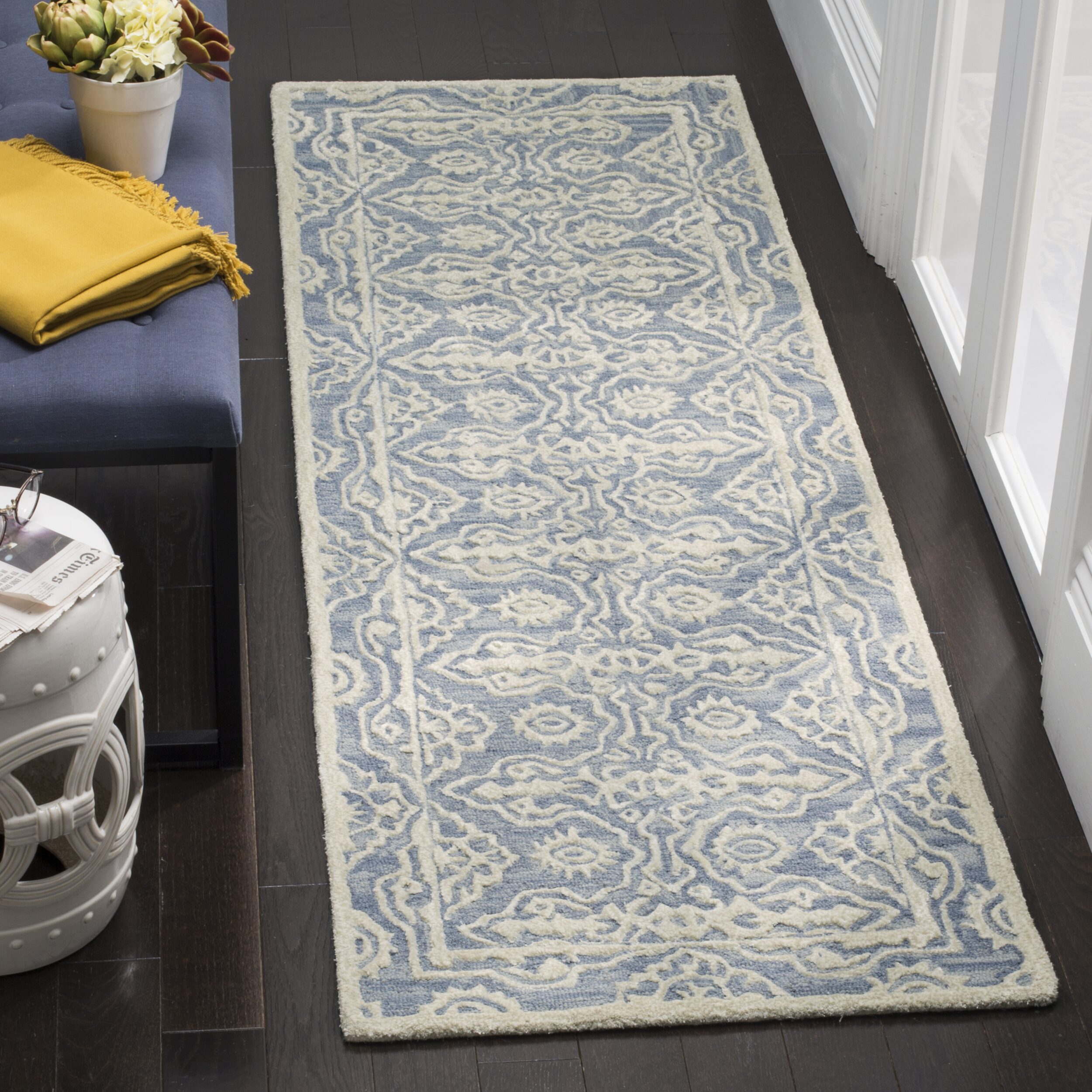 Safavieh Daniel Hand Tufted Area Rug