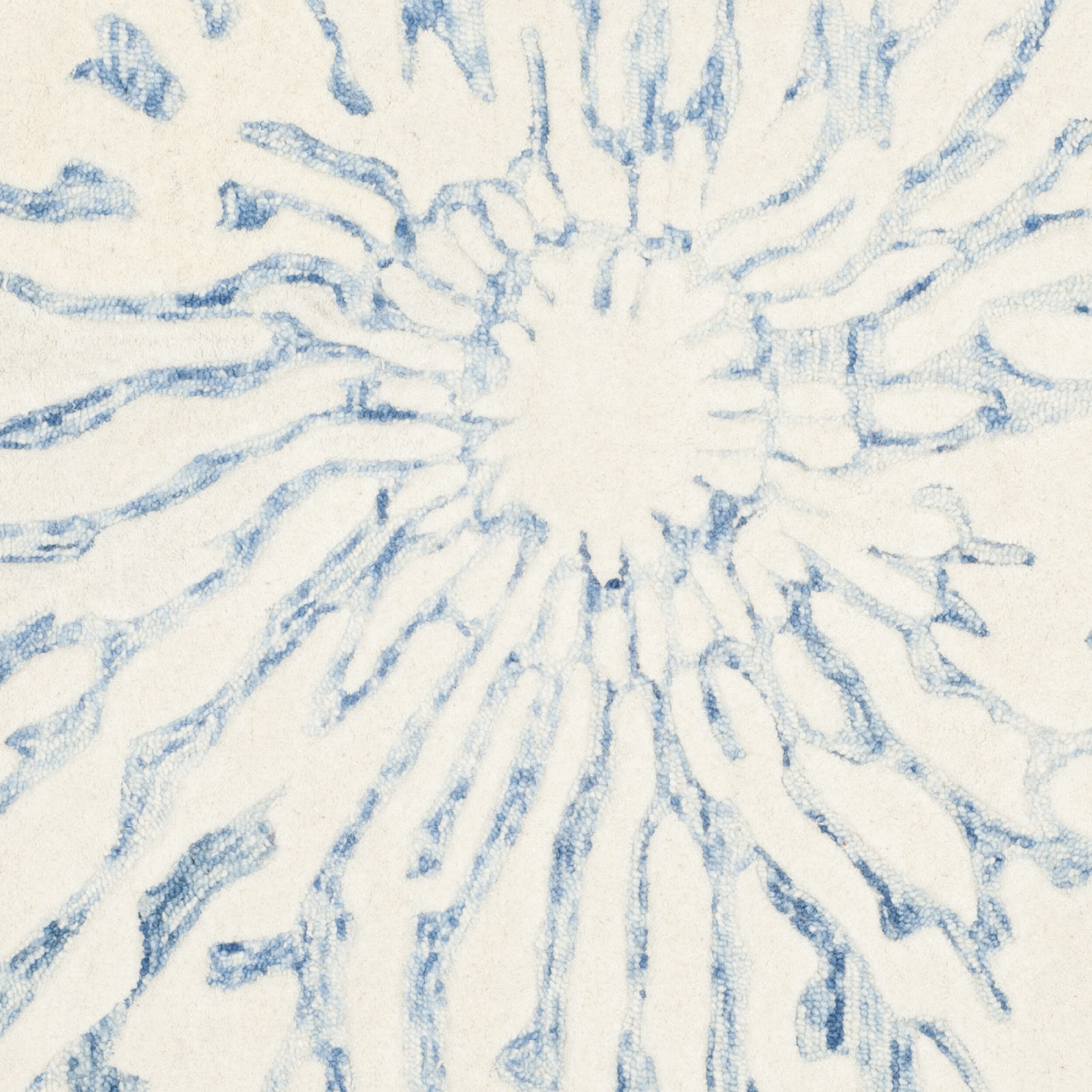 Safavieh Edweena Hand Tufted Area Rug