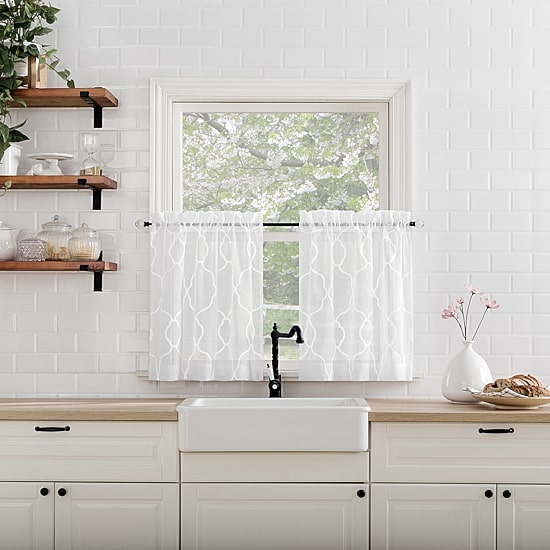 No 918 Allerton Embroidered Trellis 2-pc. Rod Pocket Window Tier