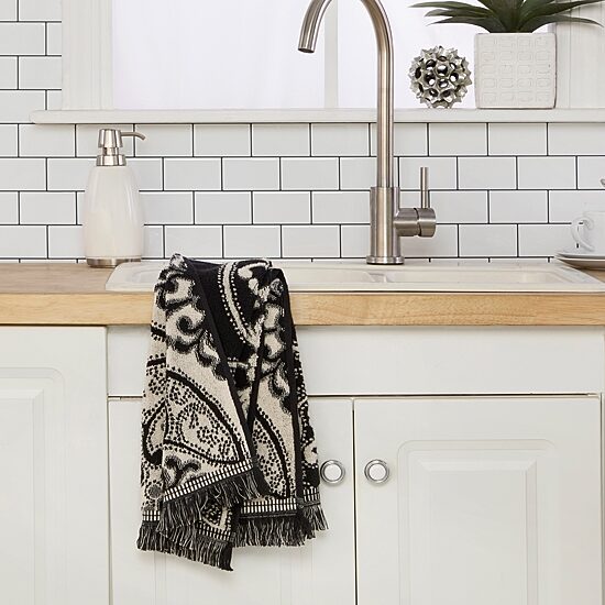 Saturday Knight Amherst Medallion 2-pc. Embellished Damask + Scroll Hand Towel