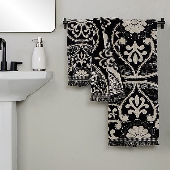 Saturday Knight Amherst Medallion 2-pc. Embellished Damask + Scroll Hand Towel