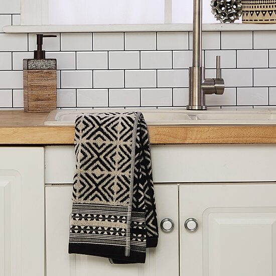 Saturday Knight Diamond Grid 2-pc. Embellished Geometric Hand Towel