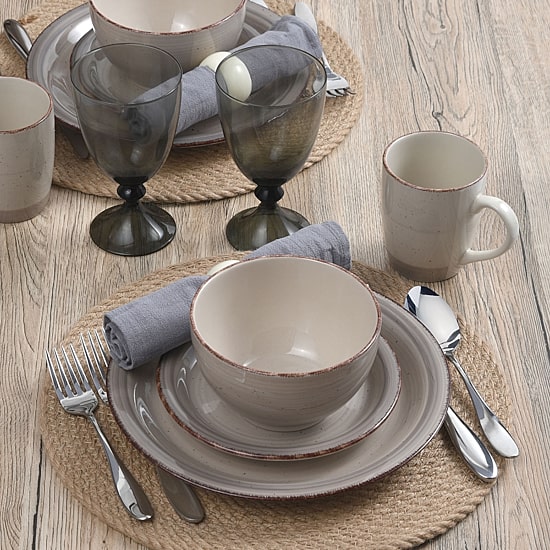 Pfaltzgraff Everyday Sadie 16-pc. Stoneware Dinnerware Set