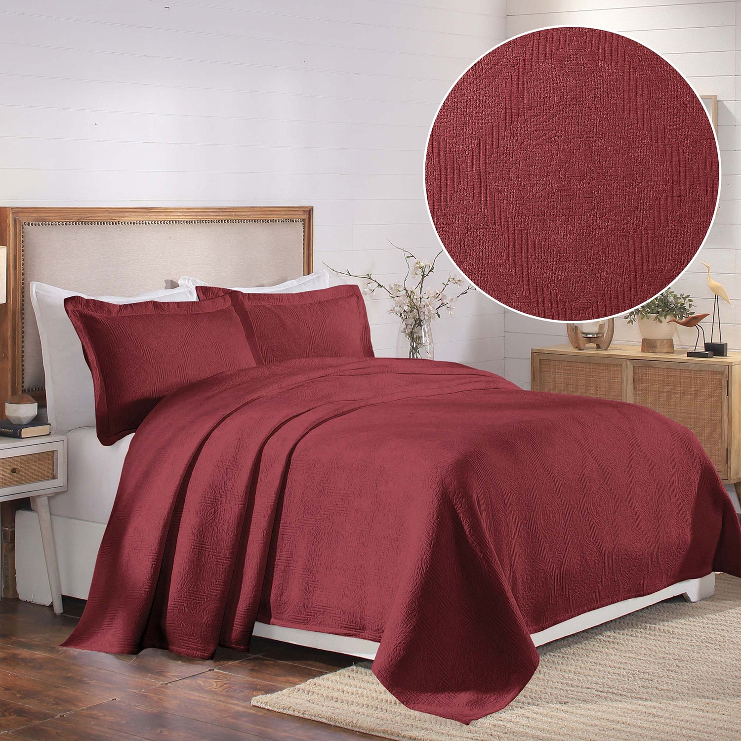 SUPERIOR® Victory Medallion Matelasse Traditional Floral Bedspread