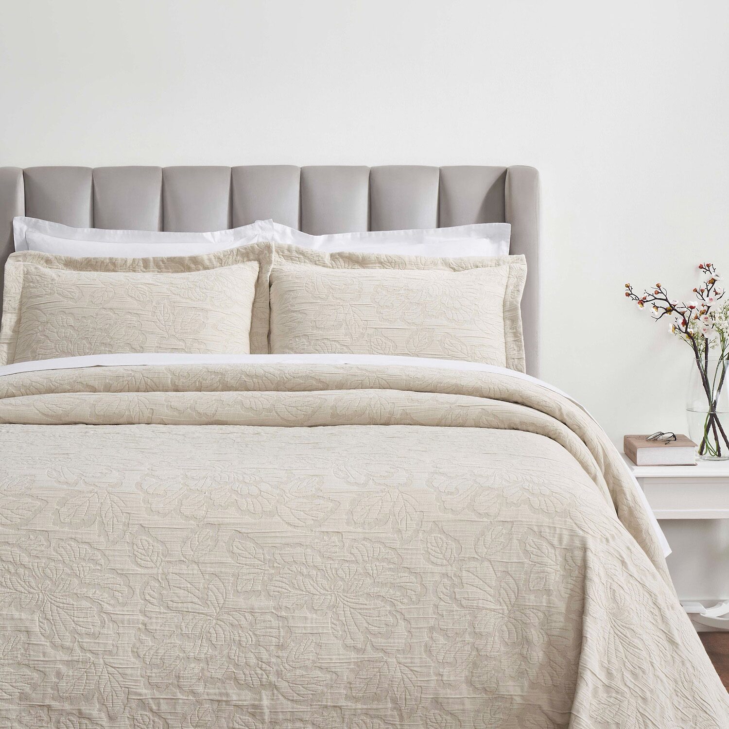 SUPERIOR® Hibiscus Matelasse Cotton Tropical Floral Bedspread