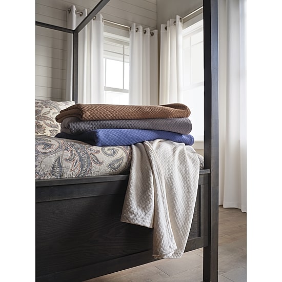 Linden Street Lightweight Cotton Blanket
