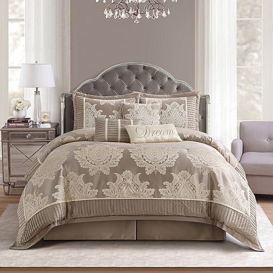 Stratford Park Thess 7pc Damask + Scroll Lightweight Comforter Set