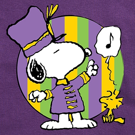 Womens Juniors Crew Neck Short Sleeve Regular Fit Peanuts Snoopy Graphic T-Shirt