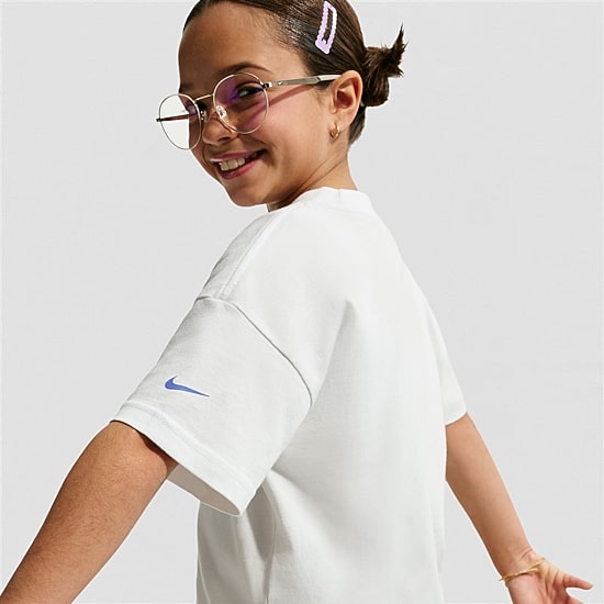 Nike Big Kid Girls Crew Neck Short Sleeve Regular Fit Graphic T-Shirt
