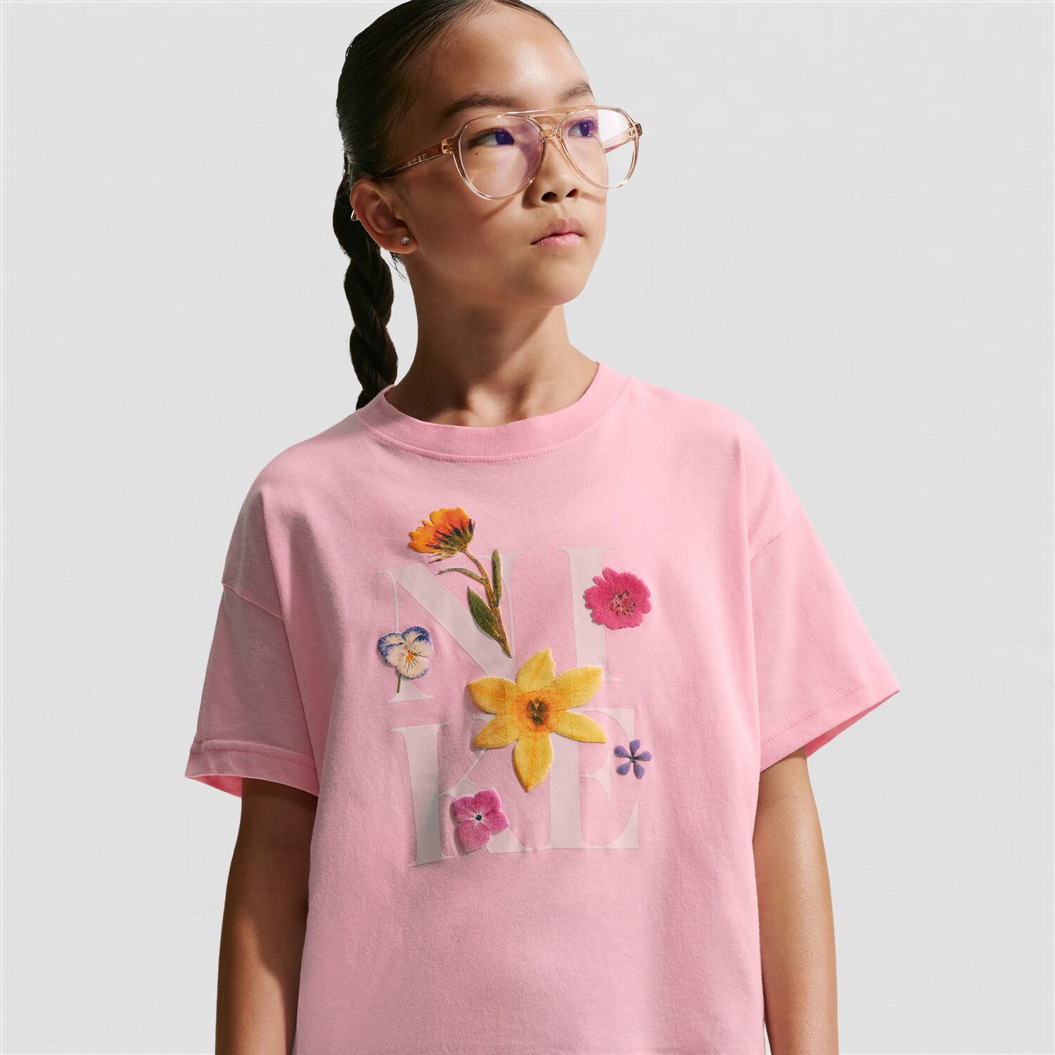 Nike Big Kid Girls Crew Neck Short Sleeve Regular Fit Graphic T-Shirt