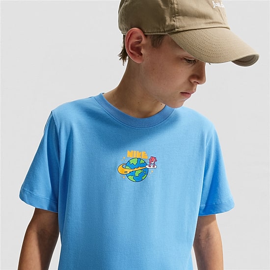 Nike Big Kid Unisex Crew Neck Short Sleeve Regular Fit Graphic T-Shirt