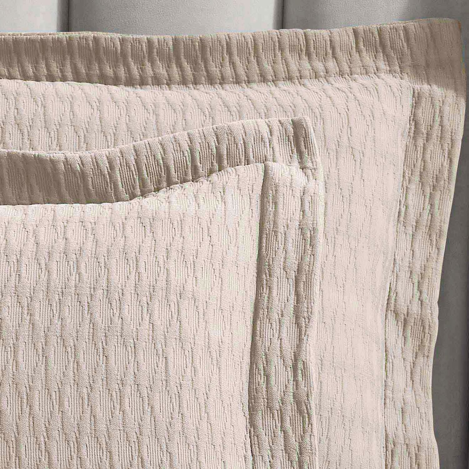 SUPERIOR® Calvert Cotton Lattice Geometric Jacquard Bedspread