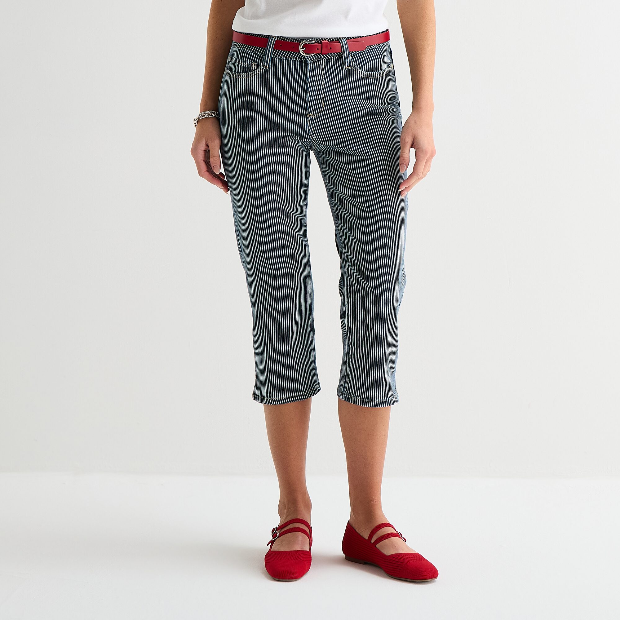St. John's Bay Womens Secretly Slender Mid Rise Capri Jean