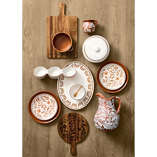 Jenny Martinez 16-pc. Stoneware Dinnerware Set