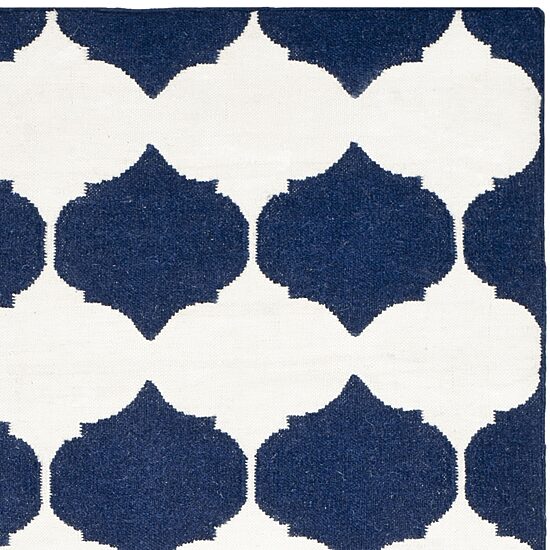 Safavieh Teagan Hand Woven Flat Weave Area Rug