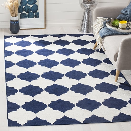 Safavieh Teagan Hand Woven Flat Weave Area Rug
