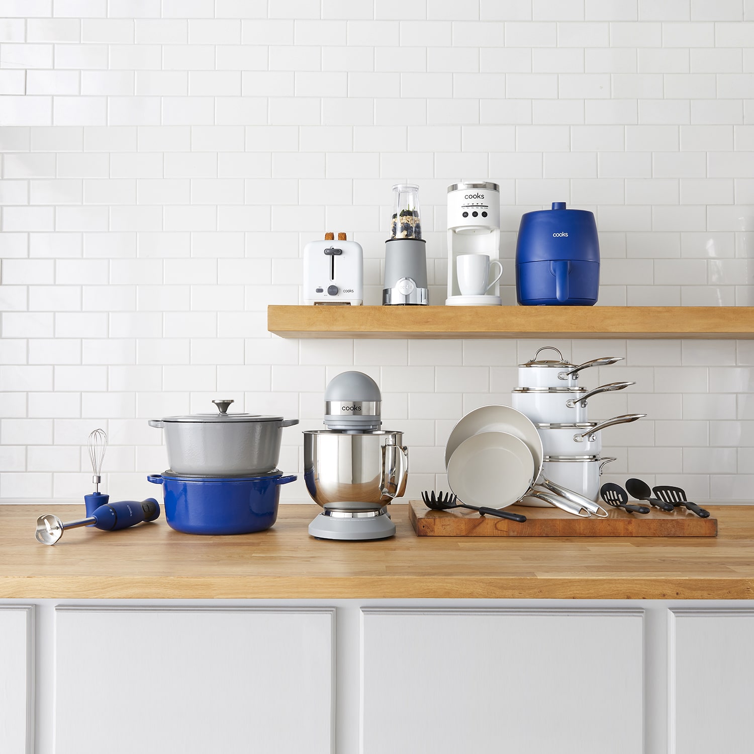 Cooks Cast Iron Dutch Oven with Lid